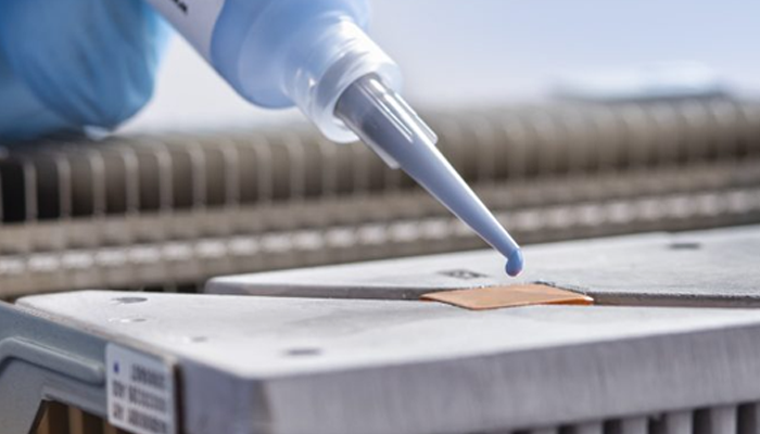 【導(dǎo)熱泥】的性能特點(diǎn)及應(yīng)用優(yōu)勢(shì)？